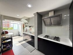 Blk 430 Hougang Avenue 6 (Hougang), HDB Executive #473957041